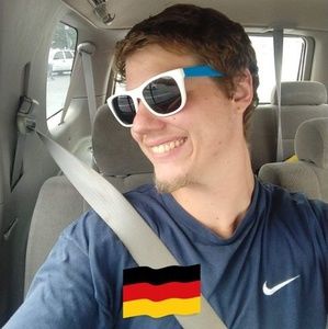 Meet your Posher, Thomas